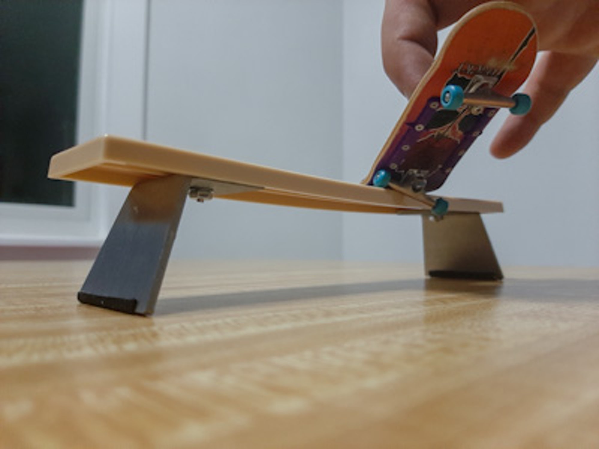 Take a Deep Dive Into The World Of Fingerboarding